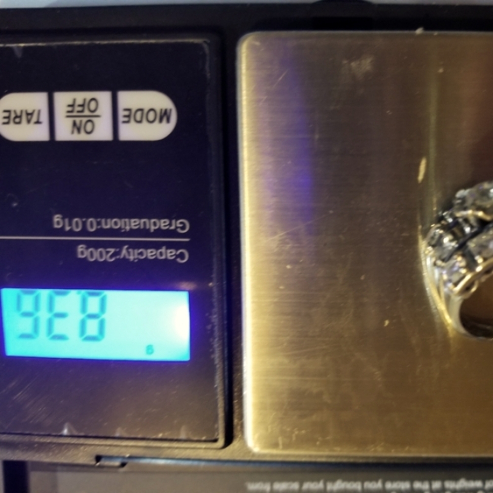 Wedding ring - Picture 2 of 4